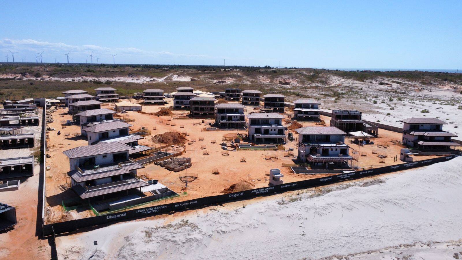 Casa à venda com 6 quartos, 650m² - Foto 10