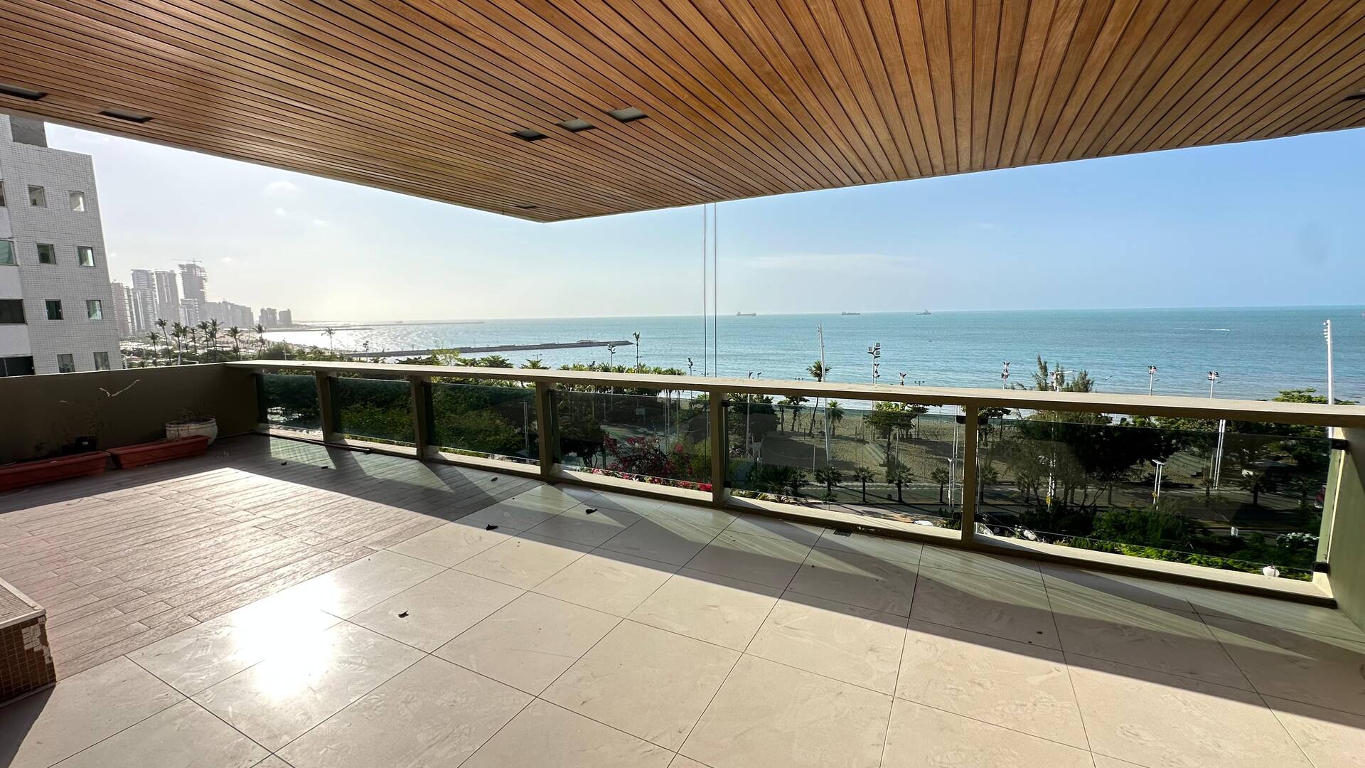 Apartamento à venda com 4 quartos, 350m² - Foto 4