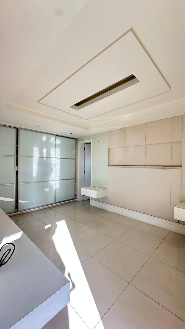 Apartamento à venda com 4 quartos, 350m² - Foto 25