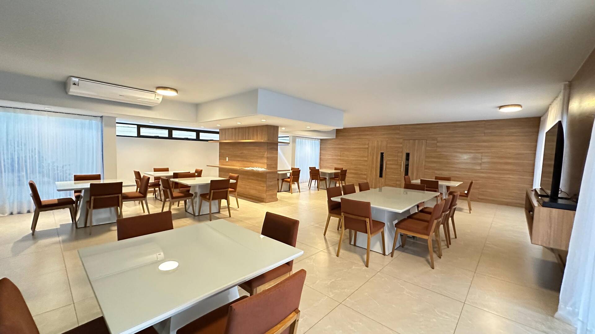 Apartamento à venda com 4 quartos, 350m² - Foto 17