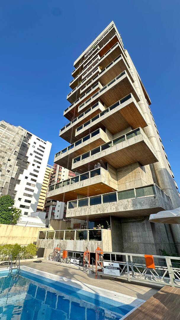 Apartamento à venda com 4 quartos, 350m² - Foto 2